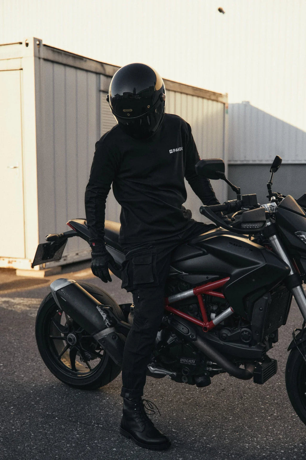 DESERT CARGO BLACK - Motorcycle Jeans for Men with Chino Style Cordura®