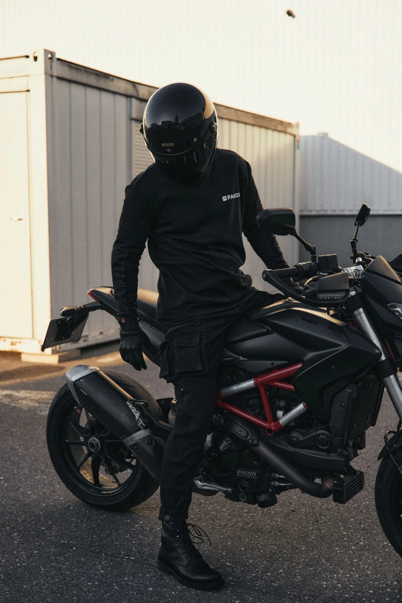 DESERT CARGO BLACK - Motorcycle Jeans for Men with Chino Style Cordura®