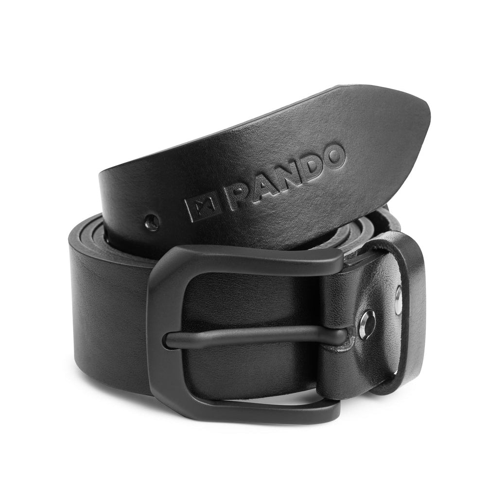 A detailed photo of the belt, showcasing the genuine full-grain leather texture with the pressed-in PANDO MOTO logo, highlighting the belt's craftsmanship and rugged appeal.