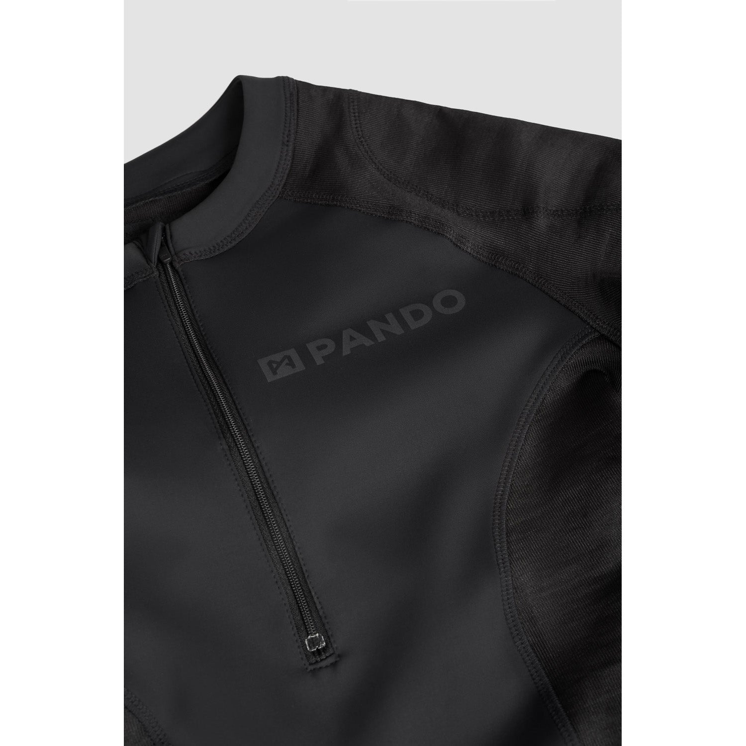 SHELL WW BLACK 02 – Protective motorcycle base layer / bodysuit