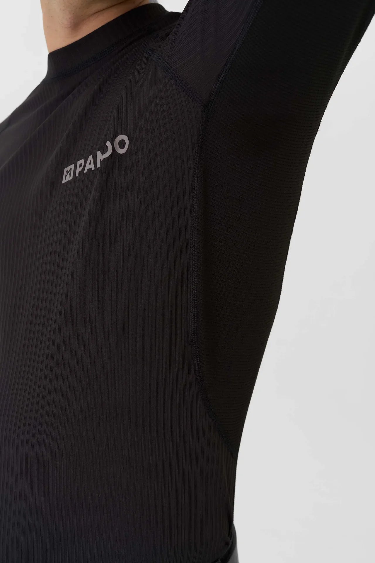 VAPOR BLACK - Unisex Technical Underlayer for Base Layer